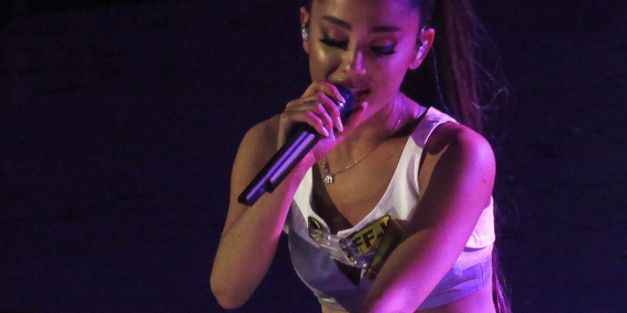 Ariana Grande Boyu, Kilosu, Göz Rengi ve Vücut Ölçüleri