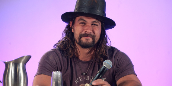 Jason Momoa Boyu, Kilosu, Göz Rengi ve Vücut Ölçüleri