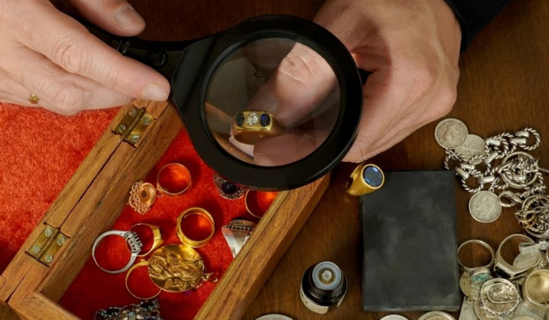 Kararan Takılar Nasıl Temizlenir