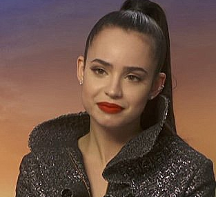 Sofia Carson Boyu, Kilosu, Göz Rengi ve Vücut Ölçüleri